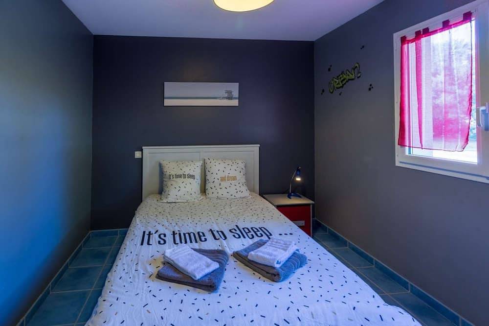 Villashomeclet - Villa Côte & Lac ⭐️ Pool ⭐️ Wifi ⭐️ 3 bedrooms in Naujac-sur-Mer, Médoc Regional Natural Park