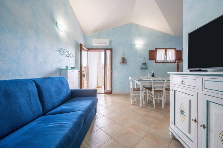 Casa vacacional 'Villetta 110 e lode' con piscina in Is Chillaus, Sant'Anna Arresi