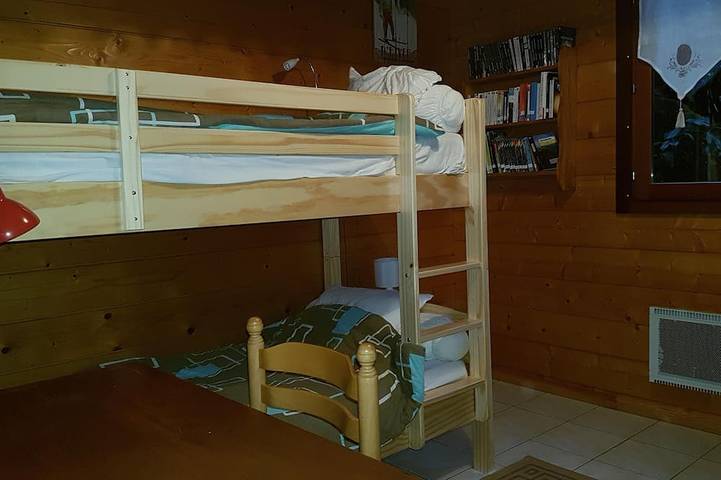 Gîte pour 6 personnes, avec jardin et terrasse à Tauves - 2