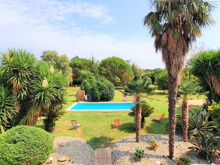 Location de vacances pour 10 personnes, avec terrasse et jardin à Santa-Lucia-di-Moriani - 2