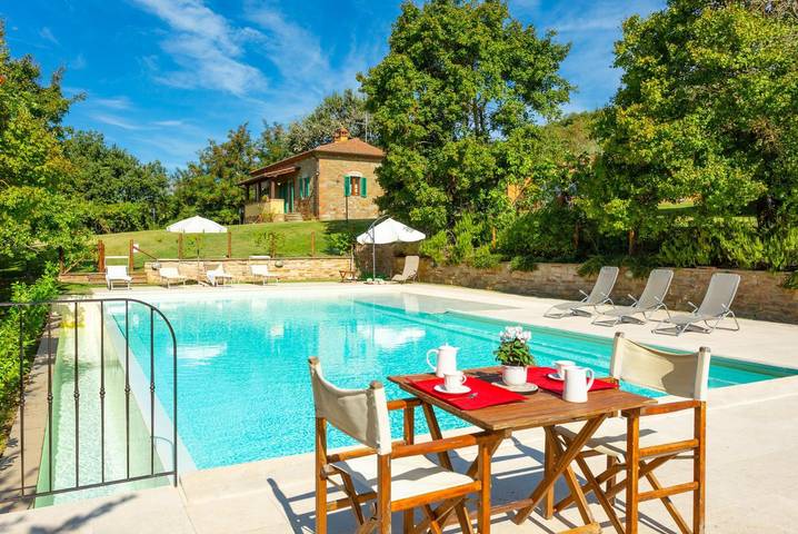Casa vacanza per 12 persone, con Terrazza e Giardino nonché Piscina per bambini ad Arezzo