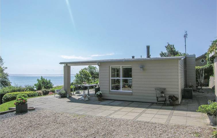 Feriehus for 4 personer, med Terrasse i Spodsbjerg