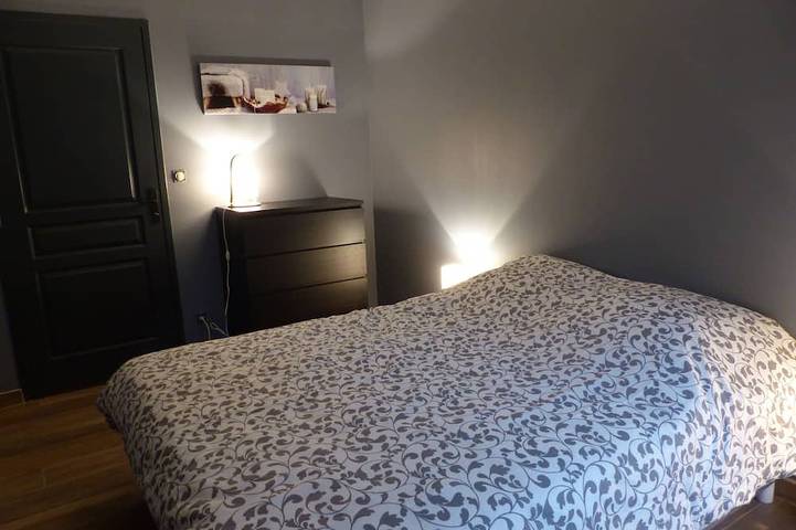 Location de vacances pour 8 personnes, avec jardin et terrasse à Cottévrard - 3