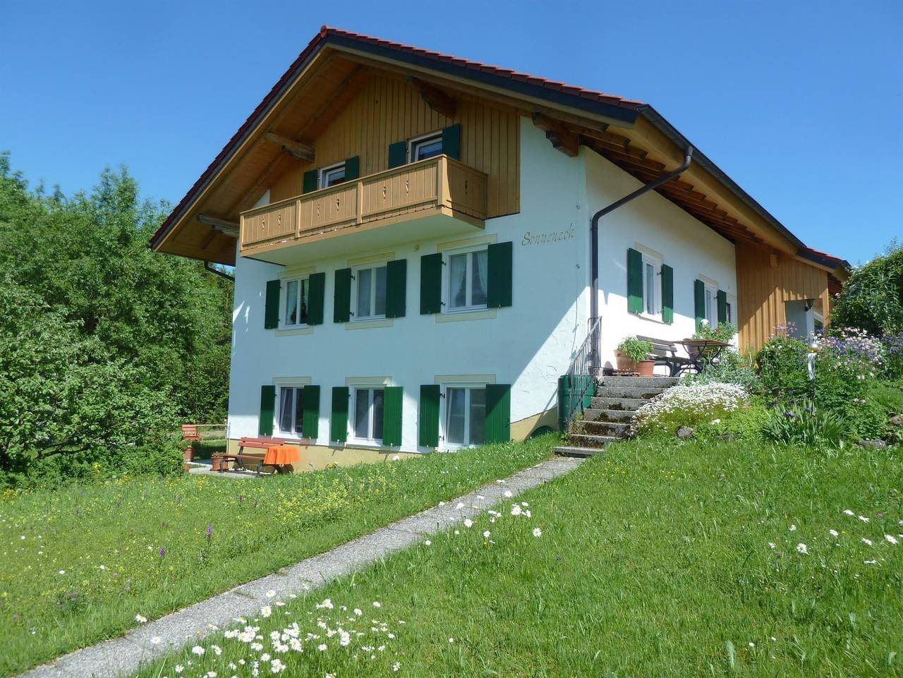 Ganze Ferienwohnung, Gästehaus Sonneneck - Ferienwohnung Panorama in Bad Kohlgrub, Bayerische Alpen