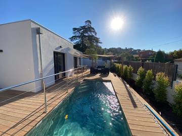 Villa pour 6 personnes, avec piscine ainsi que vue et jardin à Carqueiranne