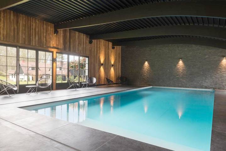 Hôtel pour 2 personnes, avec sauna et piscine ainsi que jardin et jacuzzi, animaux acceptés