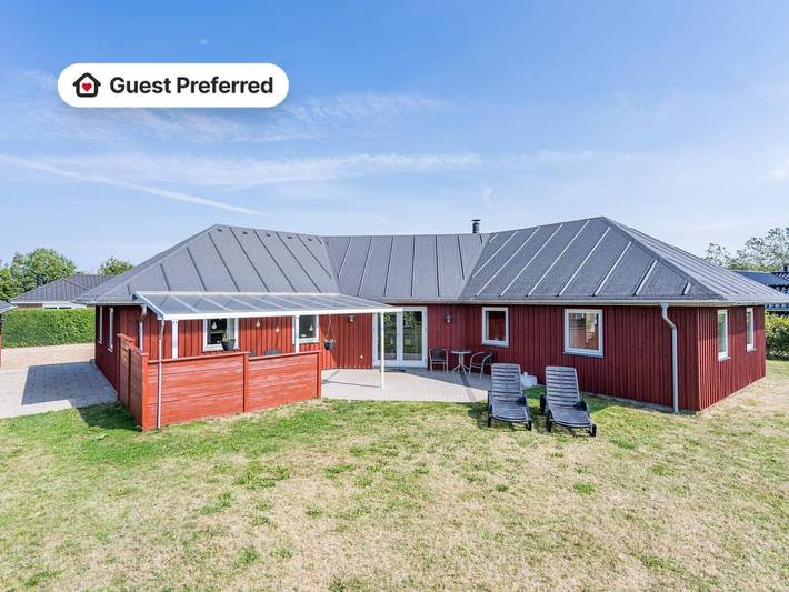 Ferienhaus für 8 Personen, mit Terrasse und Sauna, kinderfreundlich in Skaven Strand