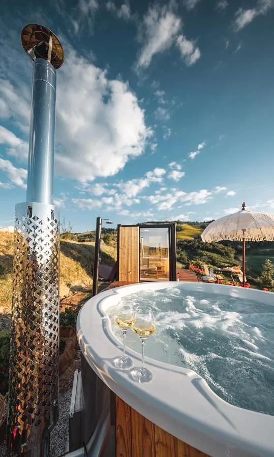 Ferienhaus für 2 Personen, mit Garten und Whirlpool sowie Pool - 1