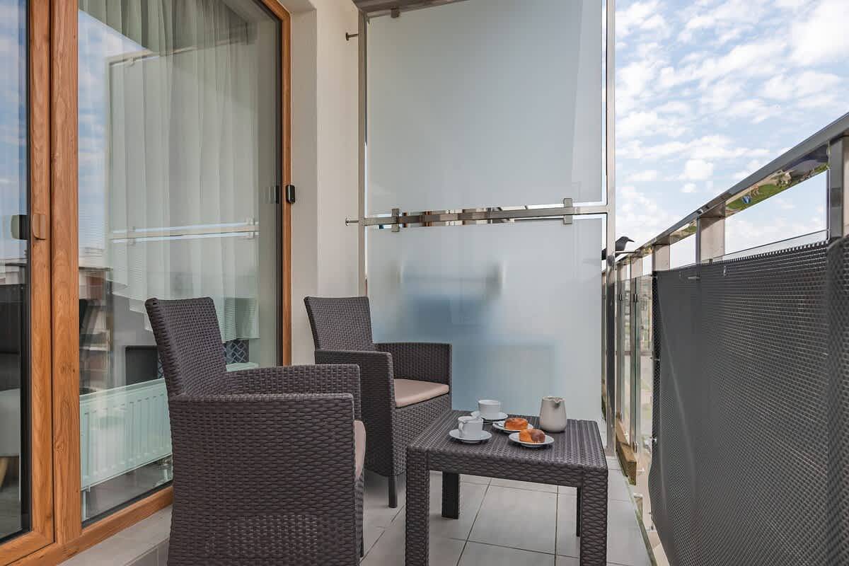 Geheel appartement, Spacious Apartment | Balcony and Private Parking in Kołobrzeg, Baltic Sea Pomerania