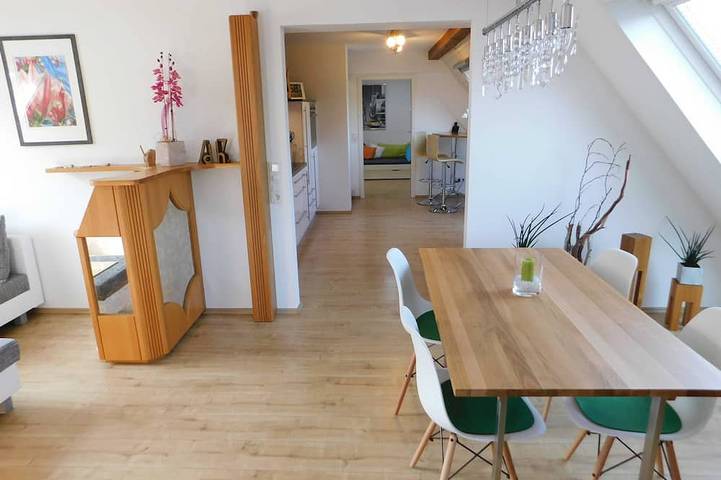 Ferienwohnung für 2 Personen, mit Garten und Balkon