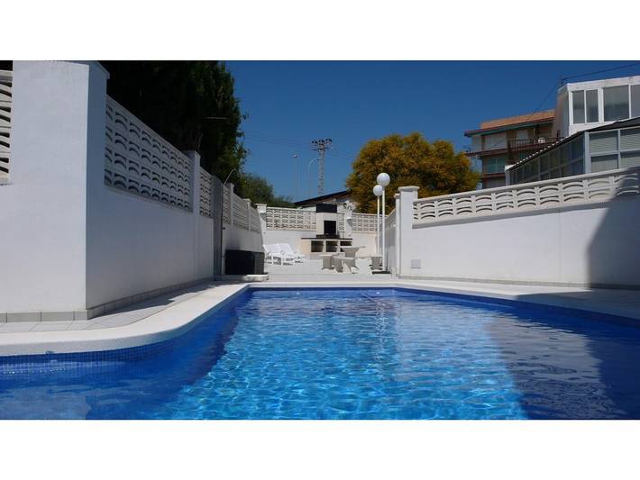 Apartamento entero, Apartamento a 400 Metros de la Playa de El Campello con Piscina in San Juan Playa (Alicante), Costa Blanca