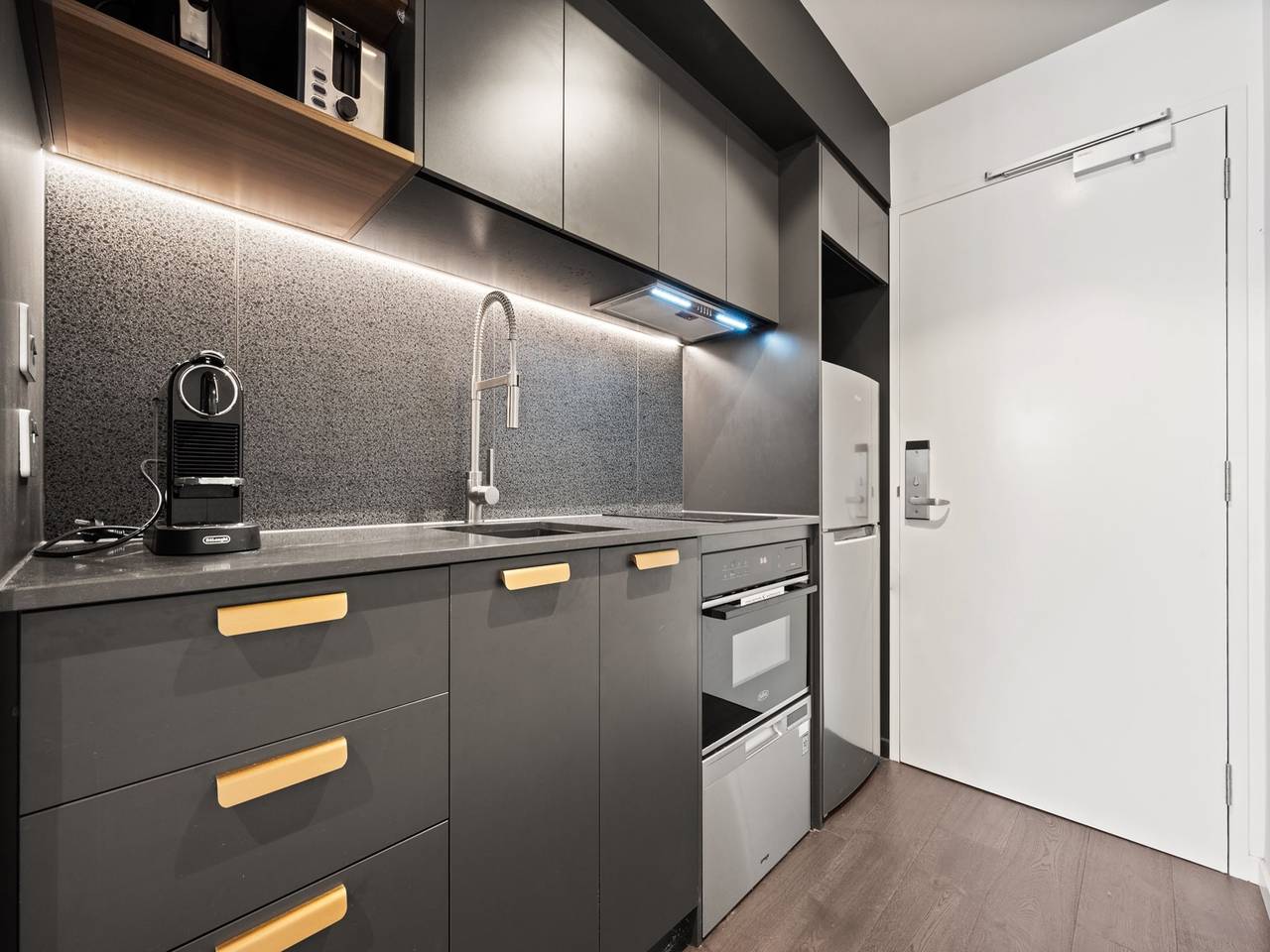 Ganze Wohnung, Praktisches Braddon Studio mit Parkplatz in North Canberra, Canberra