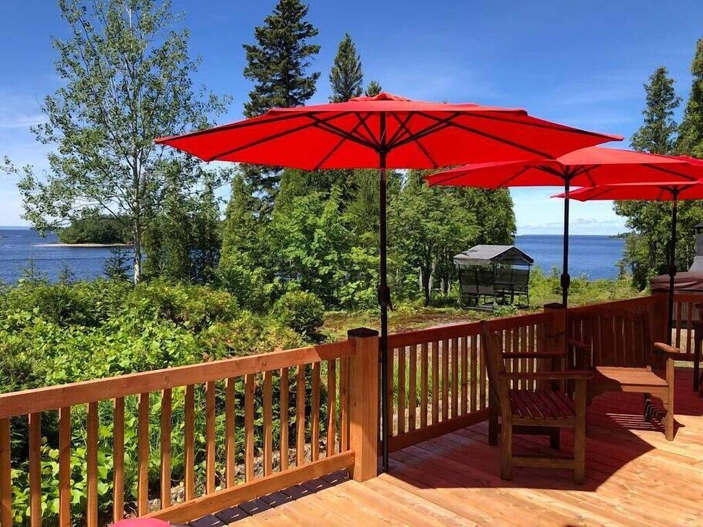 Chalet avec spa au bord du Lac-Saint-Jean #306268 in Saguenay–Lac-Saint-Jean