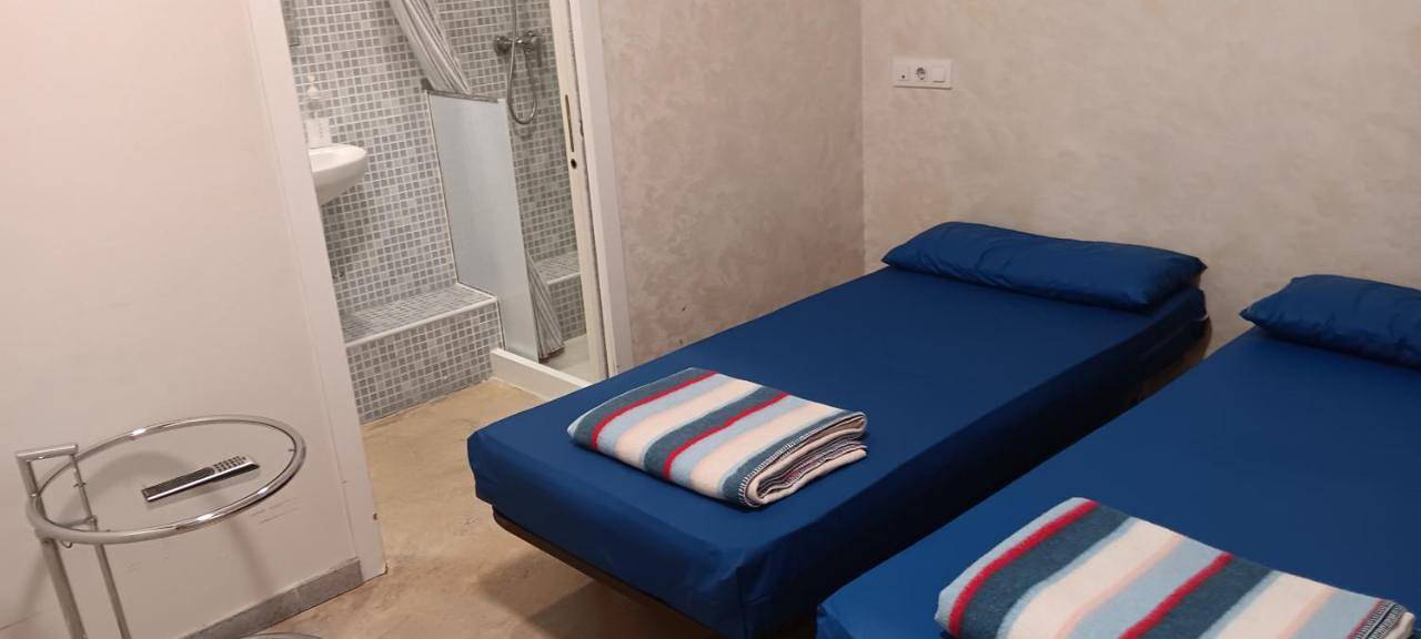 Albergue Santiago Apostol in Logroño, La Rioja Province