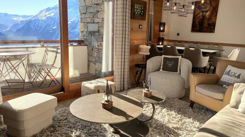 High-End Apartment in La Rosière 1850, 5 Rooms for 10 Guests, Ski-In/Ski-Out
