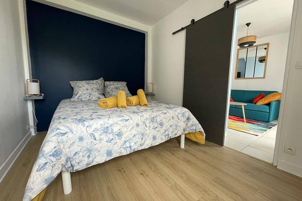 Entire apartment, Feet In The Water in Saint-Martin-du-Littoral, Le Havre region