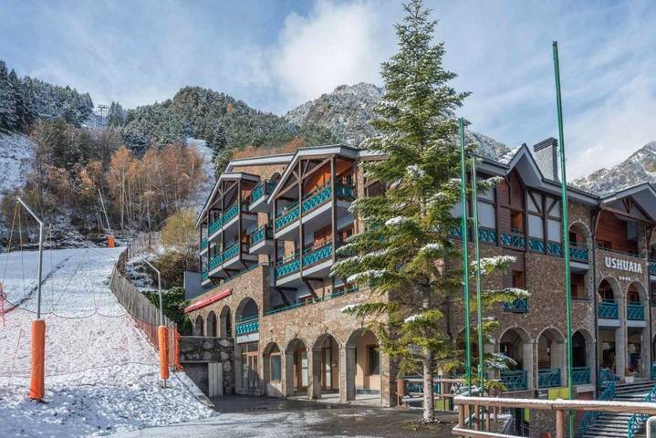 Hôtel pour 2 personnes, avec balcon ainsi que sauna et jacuzzi dans Arinsal - 3