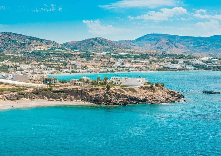 Location de vacances pour 6 personnes, avec jardin ainsi que vue et piscine dans Makri Gialos - 2