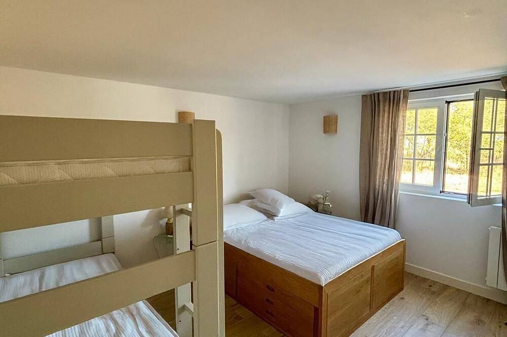 Maison au cœur du site ostréicole in Bourcefranc-le-Chapus, Côte de Beauté