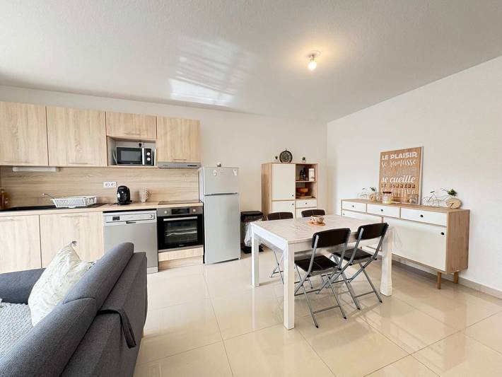 Gîte pour 4 personnes, avec balcon/terrasse, adapté aux familles dans Plage de la Farinette