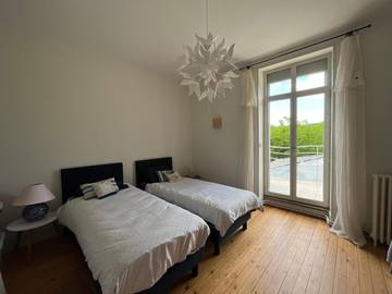 Location de vacances pour 2 personnes, avec jardin ainsi que balcon et vue à Sainte-Foy-la-Grande