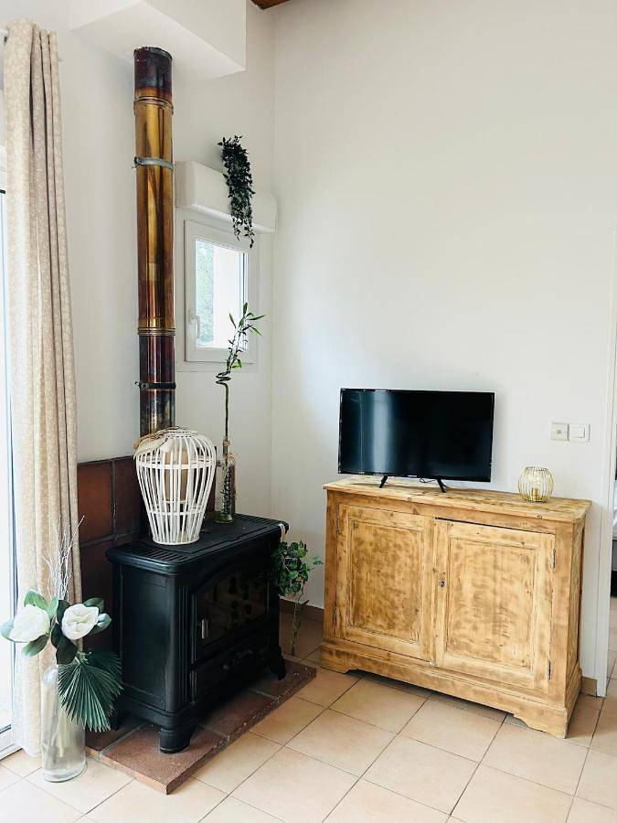 Location de vacances pour 2 personnes, avec vue et jardin, animaux acceptés à Fuveau - 3