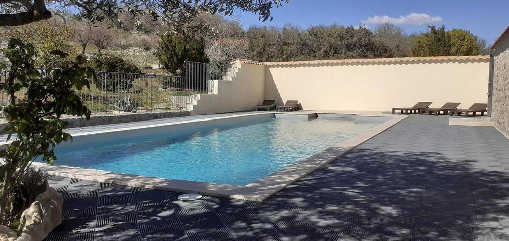 Chambre d’hôte pour 2 personnes, avec vue ainsi que piscine et jardin à Joyeuse - 4