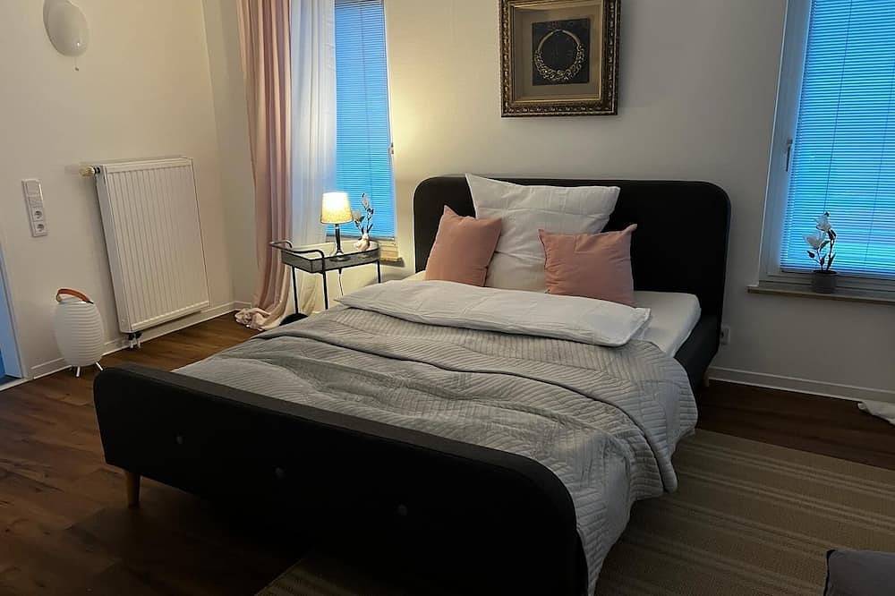 Ganze Wohnung, Maisonette Wohnung mit Dachterrasse in Düren, Kreis Düren