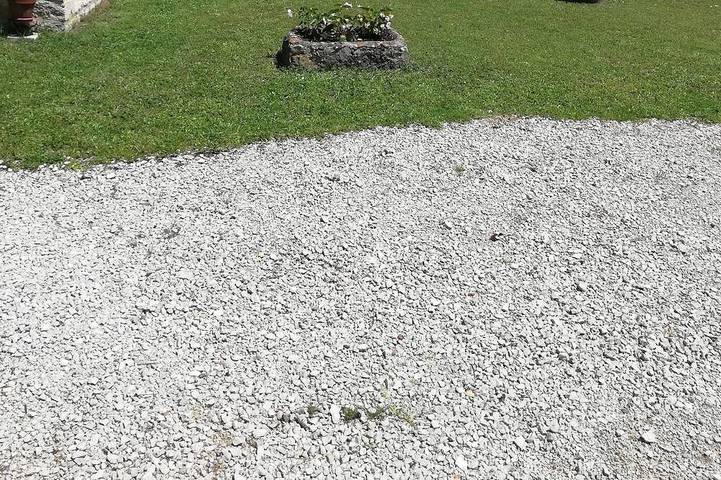 Location de vacances pour 2 personnes, avec Terrasse et Jardin à Lalbenque