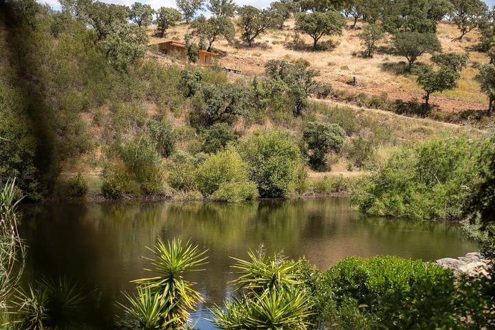 Location de vacances pour 4 personnes, avec piscine et vue ainsi que vue sur le lac et jardin dans Almodôvar - 3