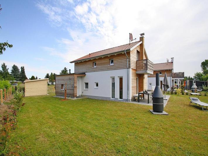 Ferienhaus für 4 Personen, mit Balkon und Terrasse sowie Garten und Sauna in Zurow