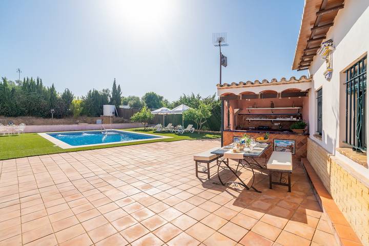 Maison de vacances 'Casa Rural Carmo' avec piscine privée, Wi-Fi et climatisation in Carmona, Province de Séville