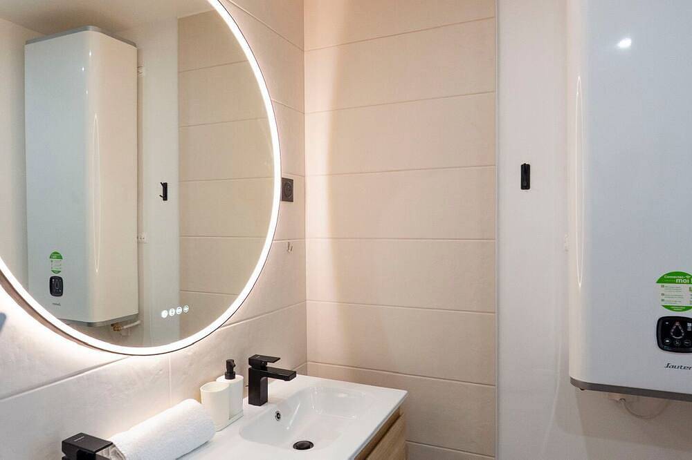 Entire apartment, Triplex loft with Jaccuzi in Le Mans, Sarthe