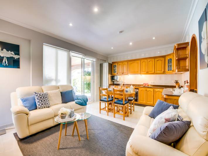 Ferienhaus für 8 Personen, mit Whirlpool und Terrasse sowie Pool in Lloseta