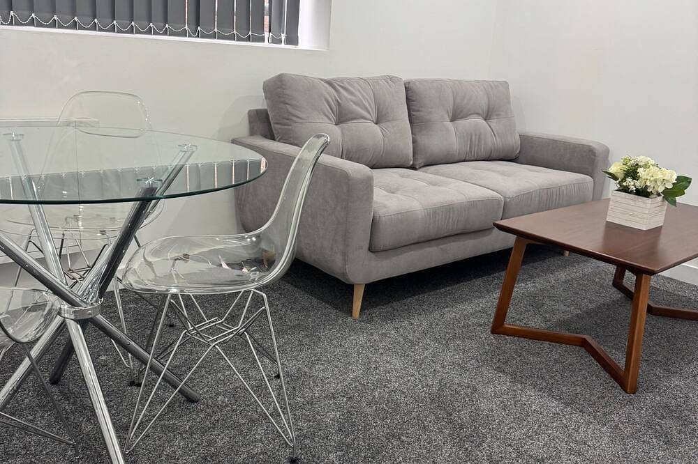 Apartment for 2 People in Luton, Chiltern Hills