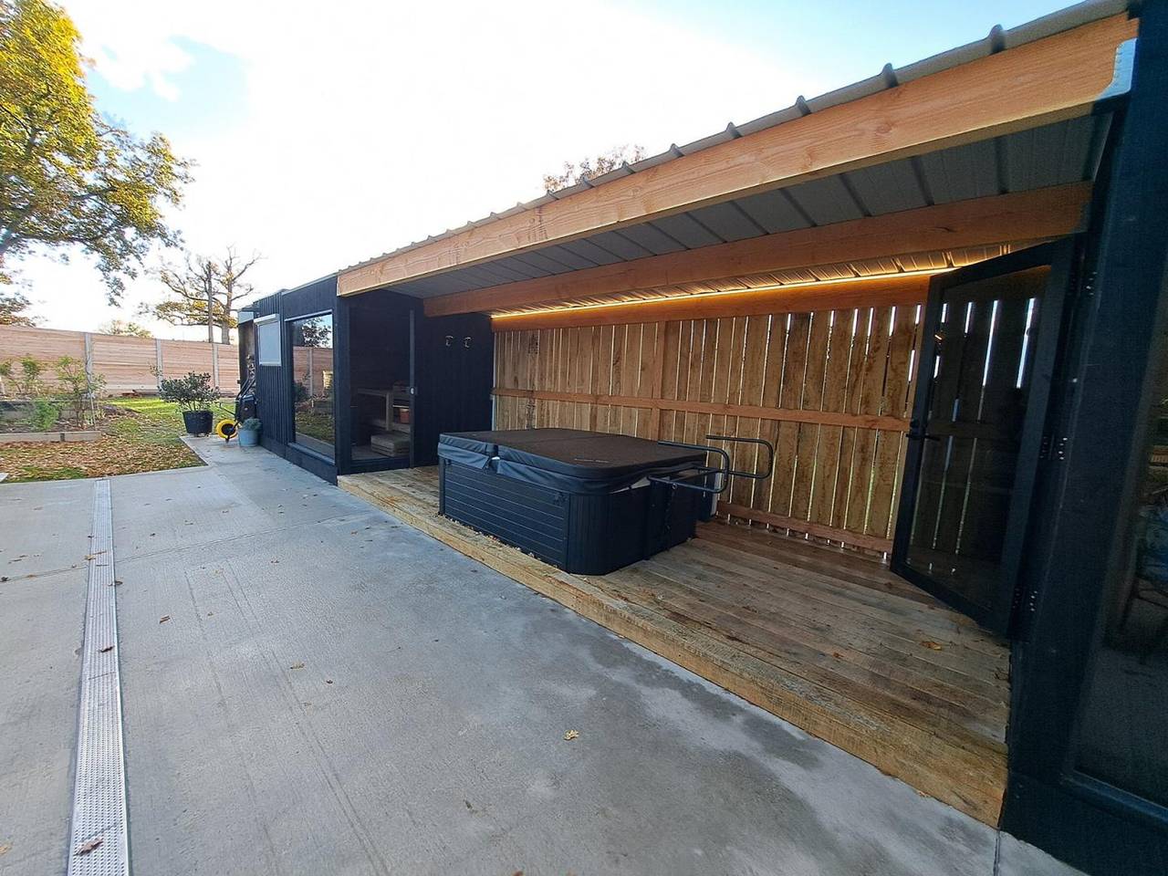Cozy Lodge in Vivans with Pool and Spa, Pets Allowed, foto 13
