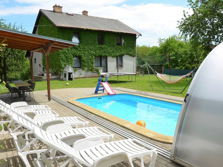 Ferienhaus für 15 Personen, mit Garten und Balkon sowie Pool, kinderfreundlich - 1