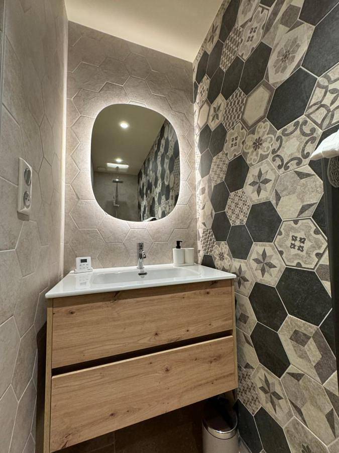 Location de vacances pour 12 personnes, avec jardin ainsi que piscine et vue, animaux acceptés à Santenay - 4