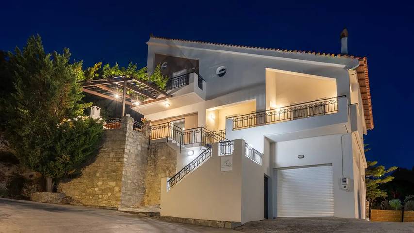 Ferienhaus für 11 Personen, mit Garten und Pool
