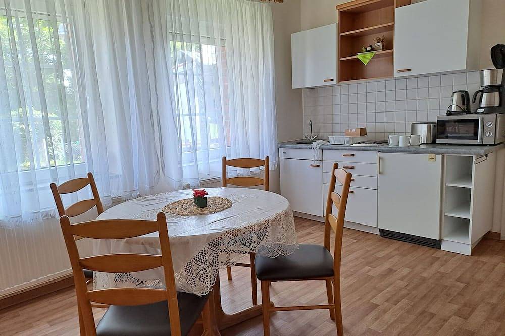 Ganze Wohnung, Ferienwohnung 3 (Eg unten rechts) - Ferienwohnungen Lübs mit W-Lan in Lübs, Vorpommern Greifswald