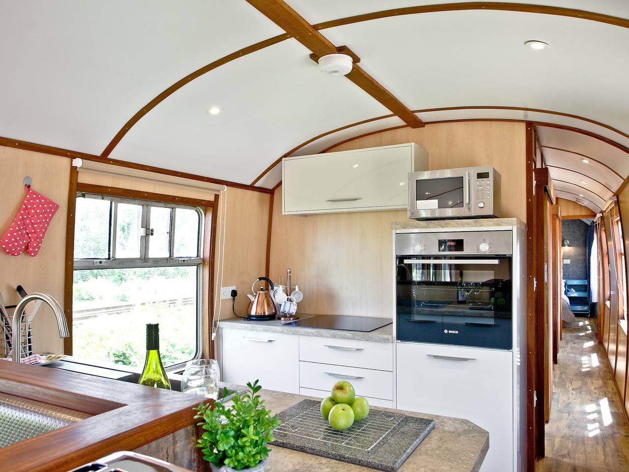 Brunel Boutique Railway Carriage 5 in Dawlish Warren, Dawlish