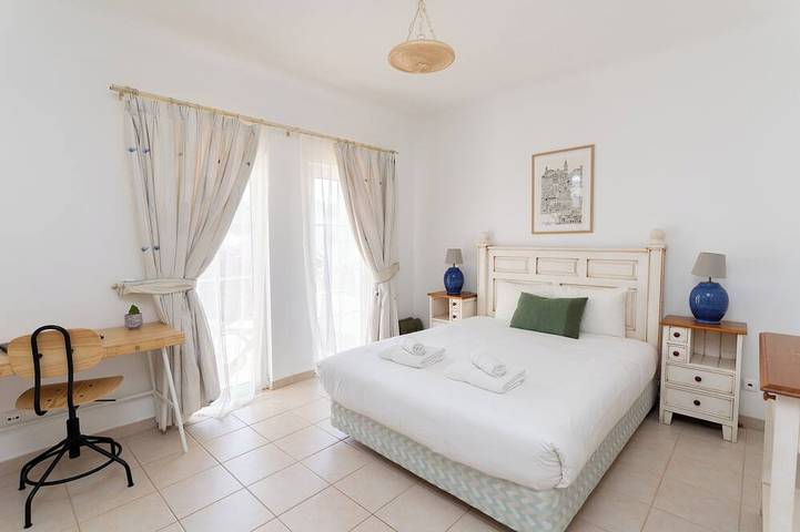 Townhouse Budens in Budens, Faro Distrikt