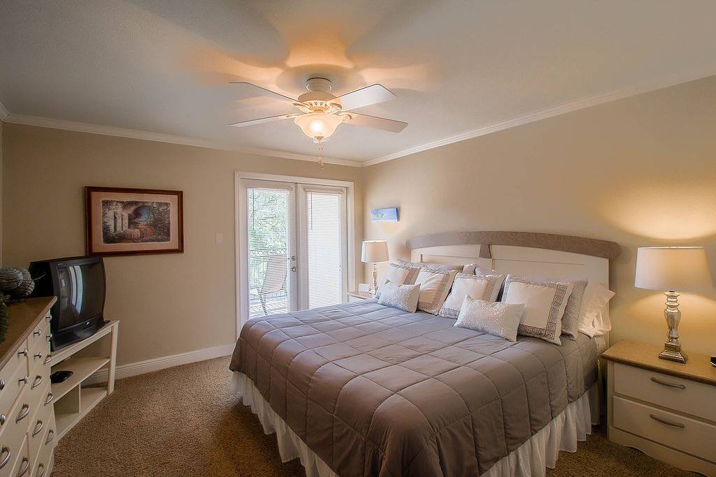 Ganze Wohnung, Strandtage = Beste Tage! Angeln, Sonnen, Stranding, Bootfahren, Schwimmen = Spass !! in Biloxi, Harrison County