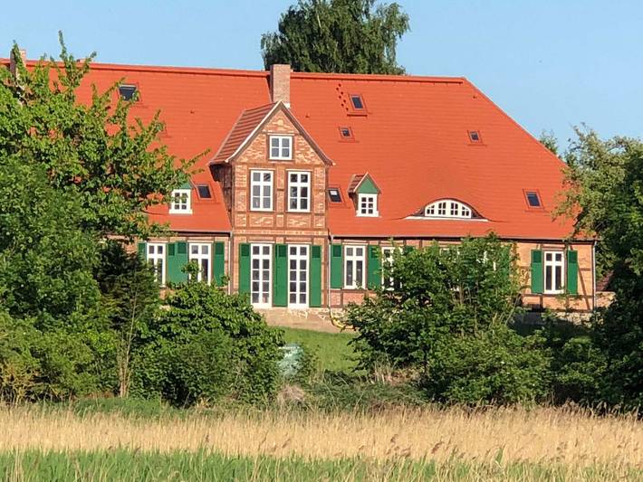 Ferienwohnung für 4 Personen, mit Seeblick und Garten in Krusenhagen