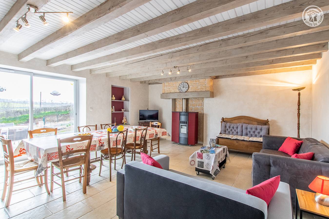 Gîte für 8 Personen mit Garten in Uxeau, Charolles und Umgebung
