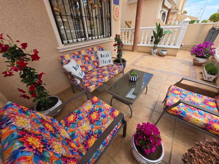 Apartamento para 6 personas, con jacuzzi además de jardín y piscina en Torre de la Horadada