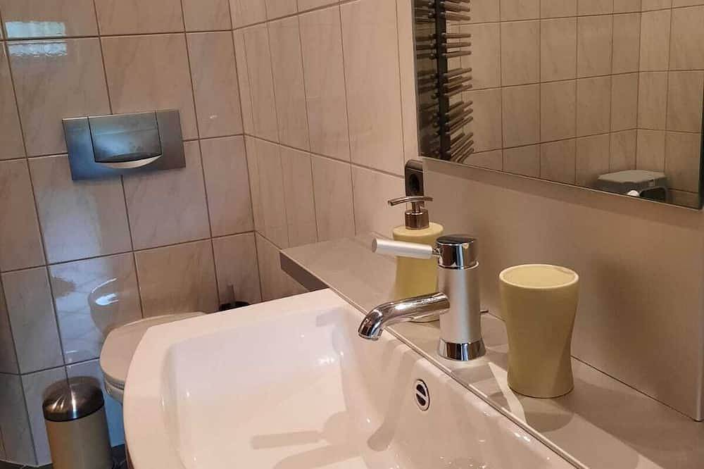Ganze Wohnung, Ferienwohnung Saßmann - ruhig und verkehrsgünstig in Kreuztal, Kreis Siegen-Wittgenstein
