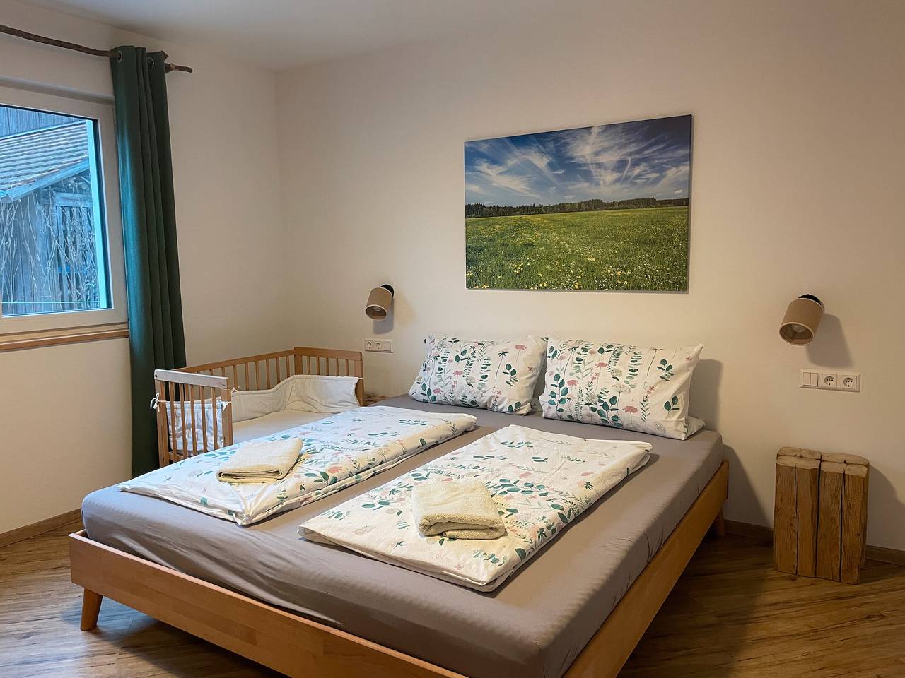 Ganze Wohnung, Ferienwohnung 'Wiesenduft Hof Schütterle' mit Seeblick, privater Terrasse und Wlan in Friedrichshafen, Region Bodensee-Oberschwaben