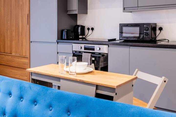 Estudio entero, Sleeps 2 - Wifi - Paid Parking - Central Studio in Kent