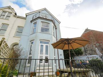 Holiday Home for 6 People in Looe, Cornwall, Photo 1